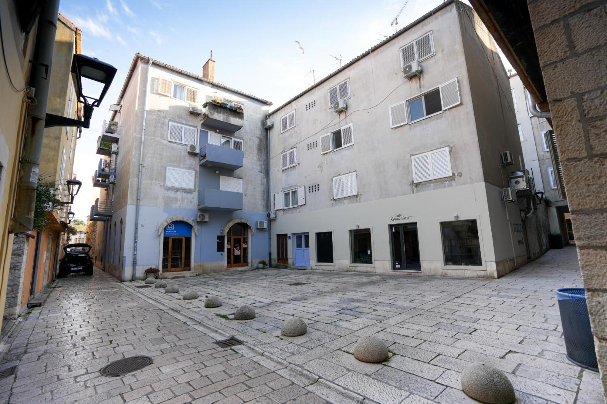 Apartment Kaya Prime Location In Old Town Zadar Eksteriør bilde