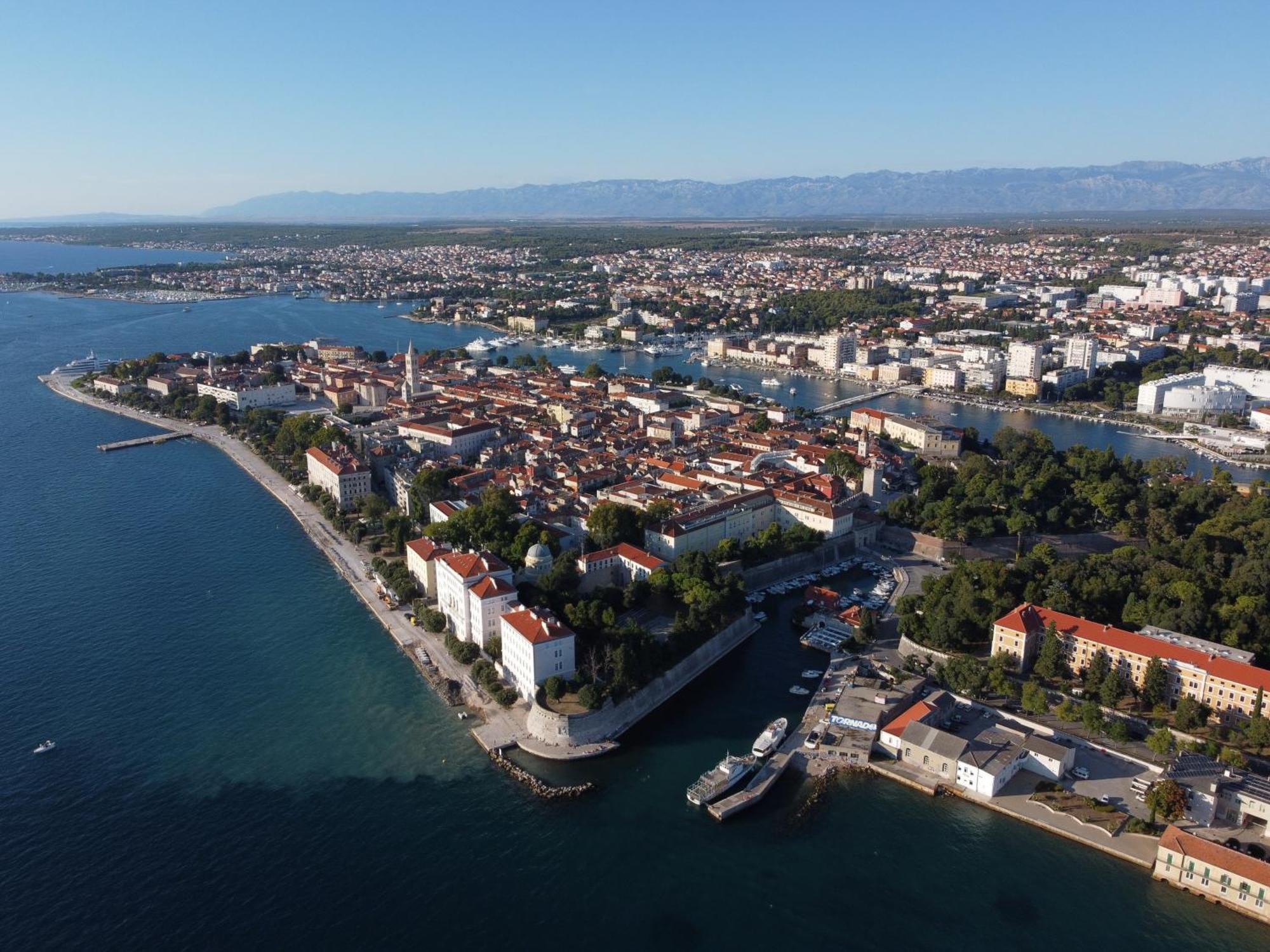 Apartment Kaya Prime Location In Old Town Zadar Eksteriør bilde